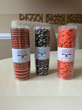3 New Packages of  Baking Cups - Halloween 🎃 🦇